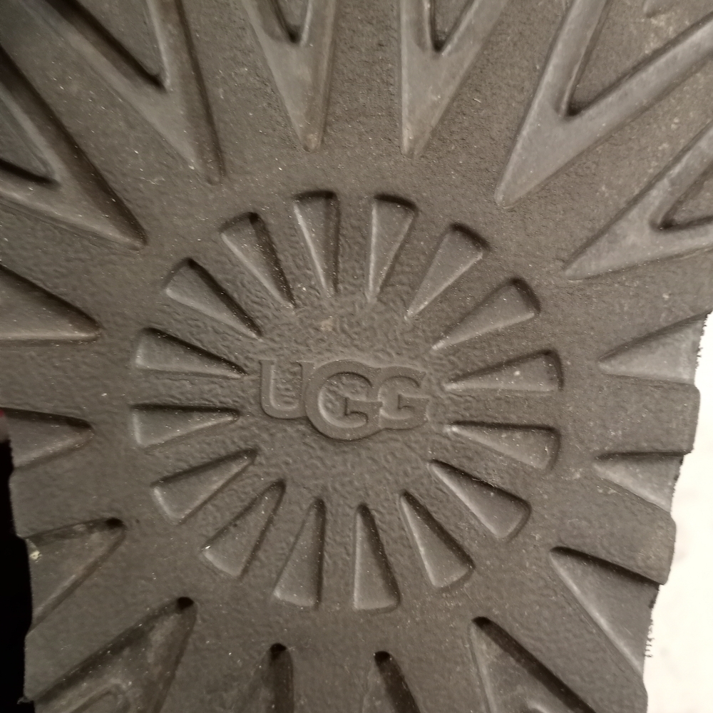 UGG Neumel Snapback Chukka Red Boots Sherpa Wool - Men’s Size 9 - Picture 13 of 16